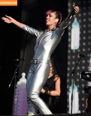 Lily Allen photo #0203