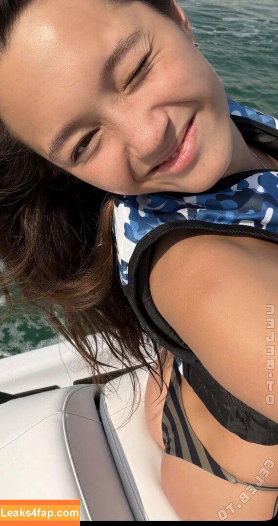 Lily Chee / https: / lilychee слитое фото фото #0937