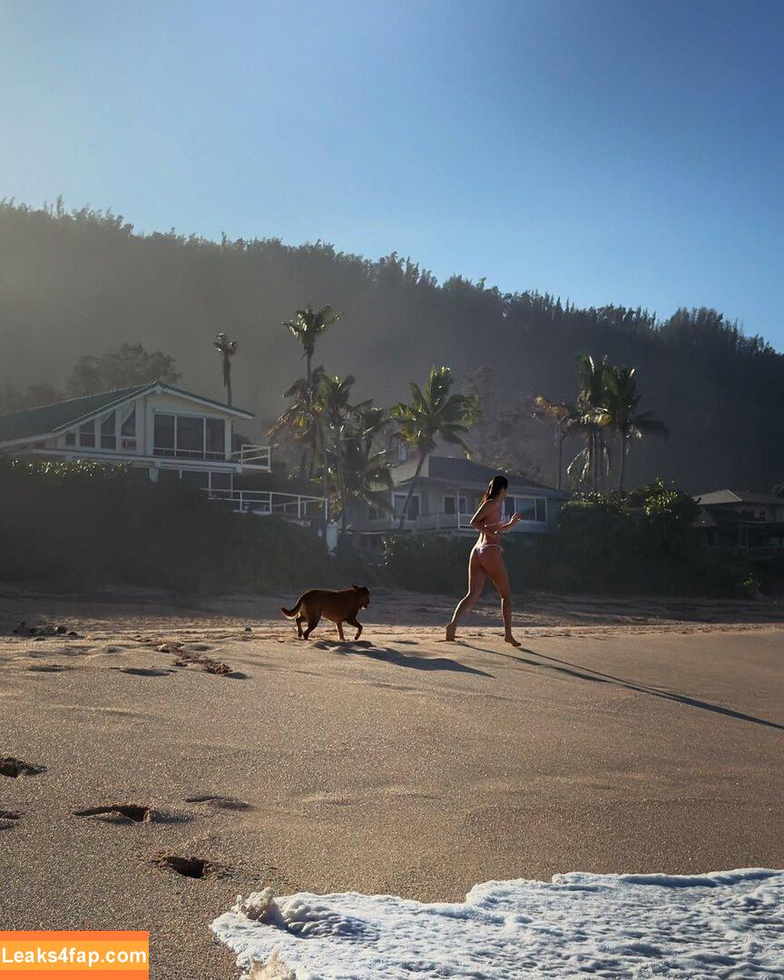 Lily Chee / https: / lilychee leaked photo photo #0945