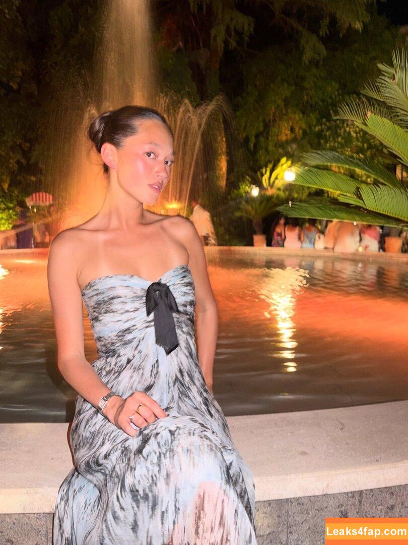 Lily Chee / https: / lilychee leaked photo photo #0999