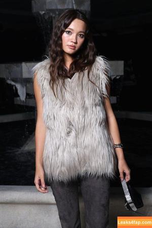 Lily Chee фото #0068