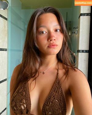 Lily Chee photo #0156