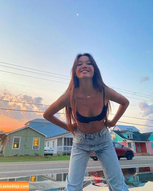 Lily Chee photo #0158