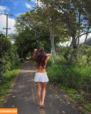 Lily Chee photo #0943