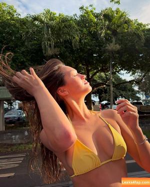 Lily Chee photo #0947