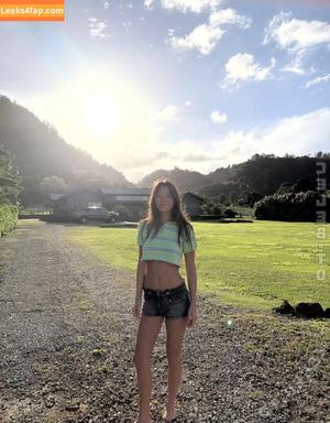 Lily Chee photo #0953