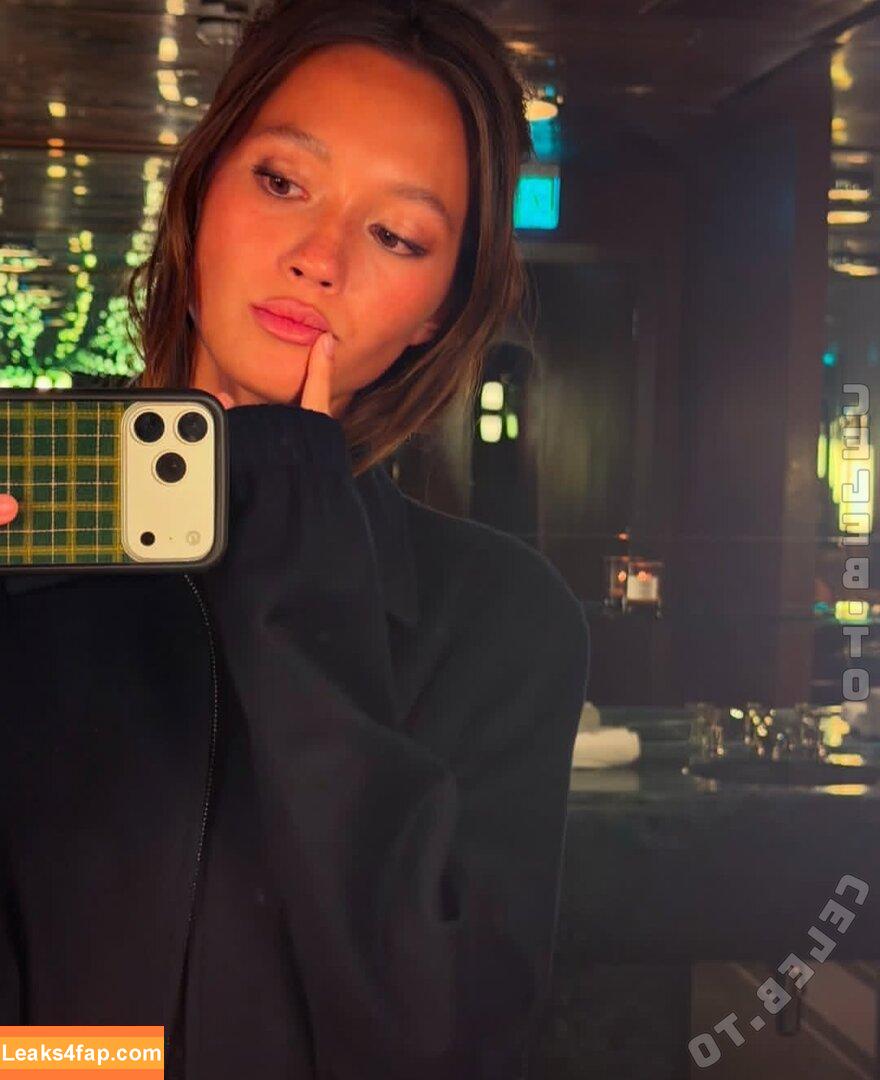 Lily Chee / https: / lilychee слитое фото фото #1144