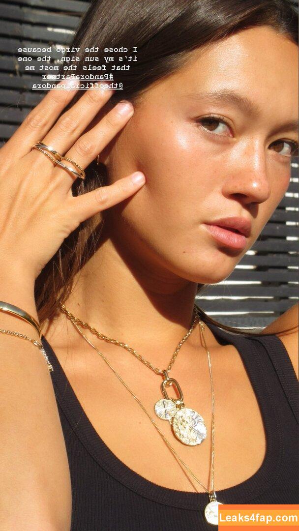 Lily Chee / https: / lilychee слитое фото фото #1155