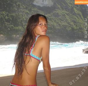 Lily Chee photo #1053