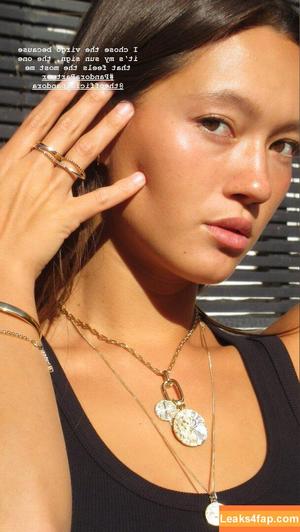 Lily Chee photo #1155