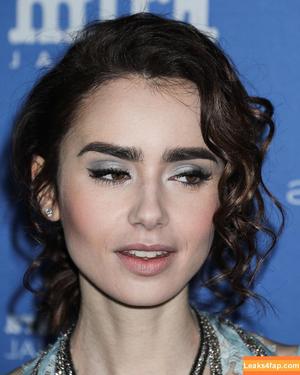 Lily Collins photo #0002
