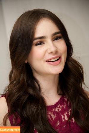 Lily Collins photo #0013