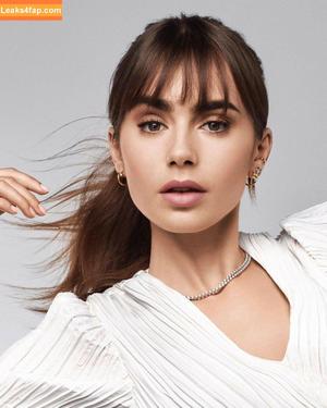 Lily Collins photo #0023