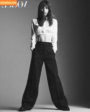Lily Collins photo #0025