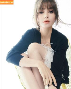Lily Collins photo #0046