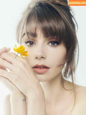 Lily Collins photo #0054
