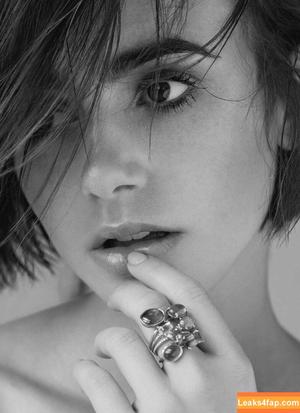 Lily Collins photo #0080
