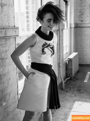 Lily Collins photo #0098
