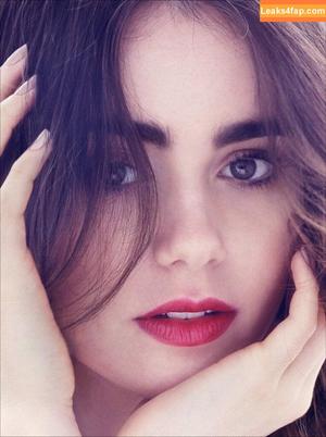 Lily Collins photo #0100