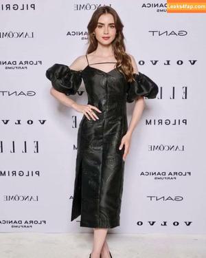 Lily Collins photo #0103