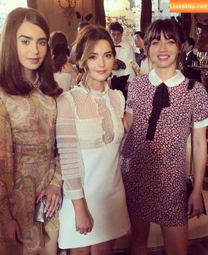 Lily Collins photo #0320