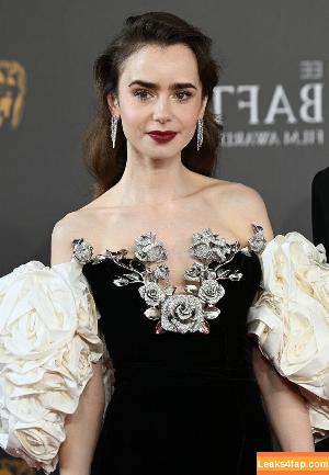 Lily Collins фото #0393