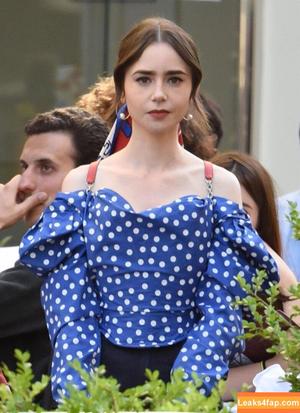 Lily Collins photo #0444