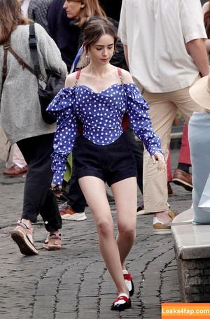 Lily Collins photo #0449