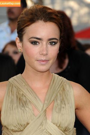 Lily Collins photo #0467