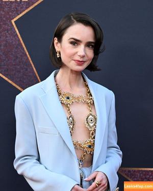 Lily Collins photo #0499