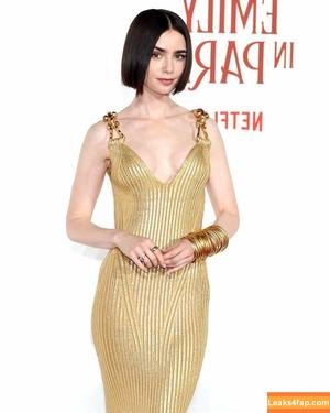 Lily Collins photo #0731