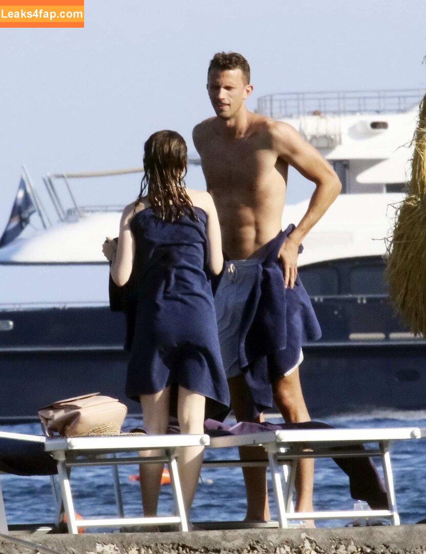 Lily Collins / lily_collins / lilyjcollins leaked photo photo #1098