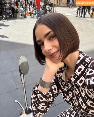 Lily Collins photo #1133