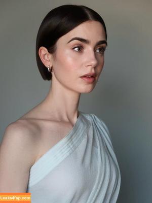 Lily Collins photo #1152