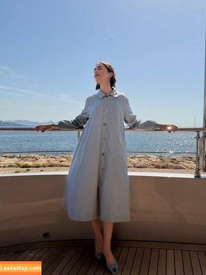 Lily Collins фото #1266