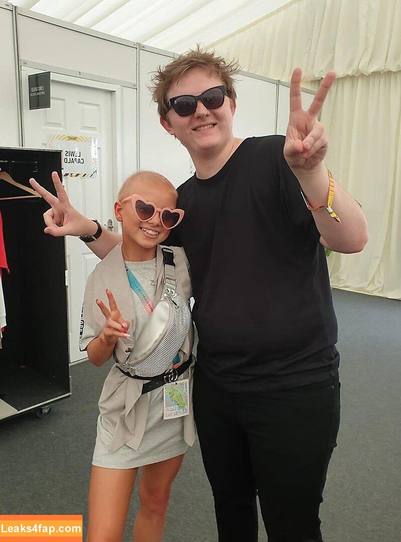 Lily Douglas /  leaked photo photo #0002