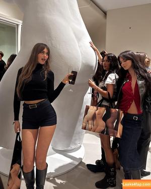 Lily Easton photo #0350