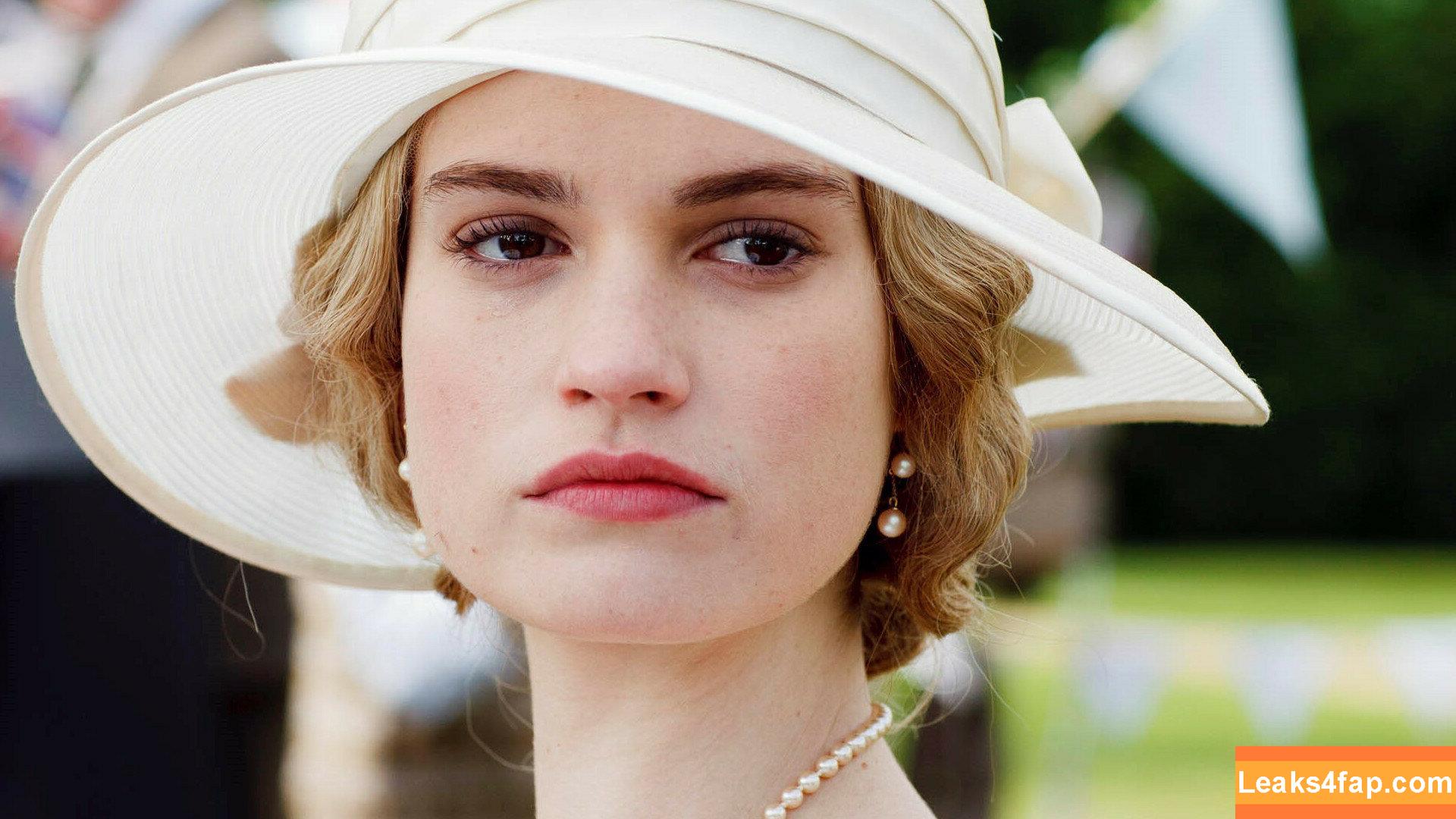 Lily James / lillyjames / lilyjamesofficial слитое фото фото #0029