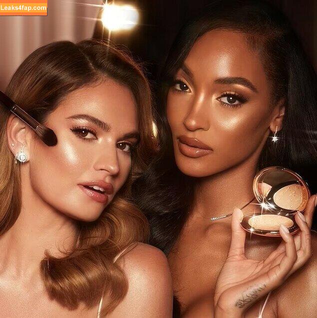 Lily James / lillyjames / lilyjamesofficial leaked photo photo #0304