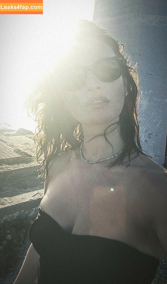 Lily James / lillyjames / lilyjamesofficial слитое фото фото #0348