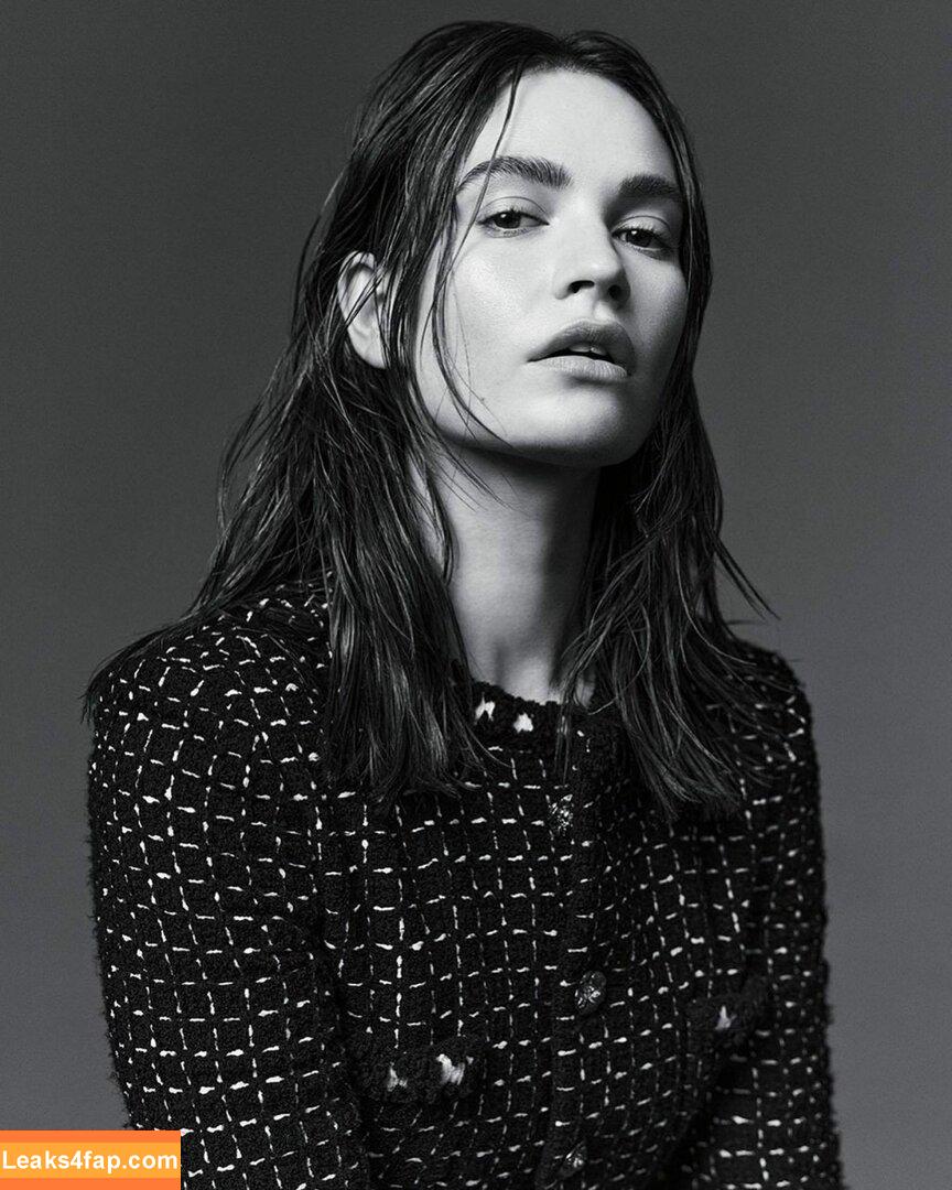 Lily James / lillyjames / lilyjamesofficial leaked photo photo #0442
