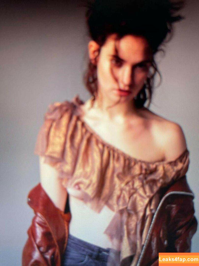 Lily James / lillyjames / lilyjamesofficial слитое фото фото #0748