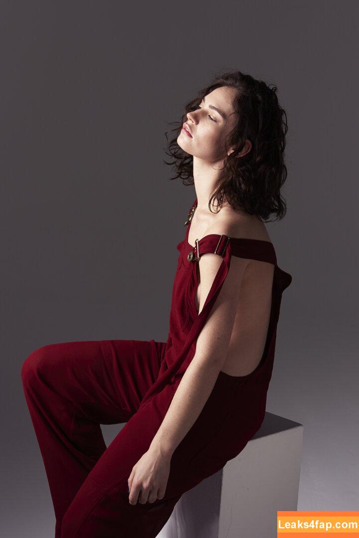 Lily James / lillyjames / lilyjamesofficial слитое фото фото #0771