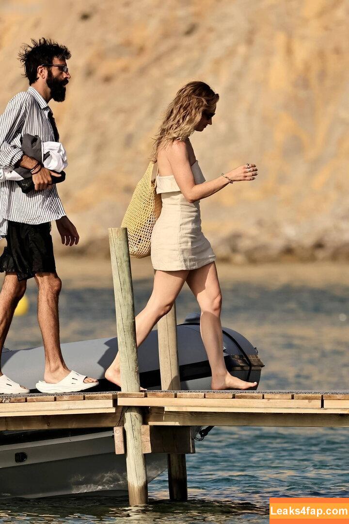 Lily James / lillyjames / lilyjamesofficial leaked photo photo #0851