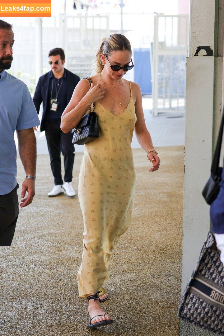 Lily James / lillyjames / lilyjamesofficial leaked photo photo #0915