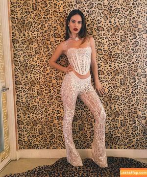 Lily James фото #0008