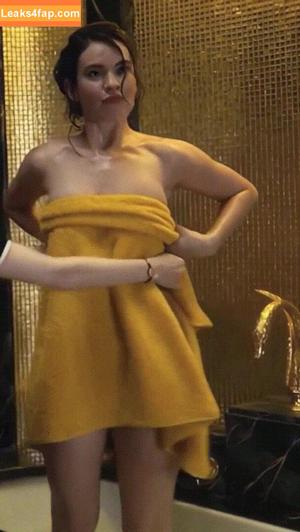 Lily James photo #0532