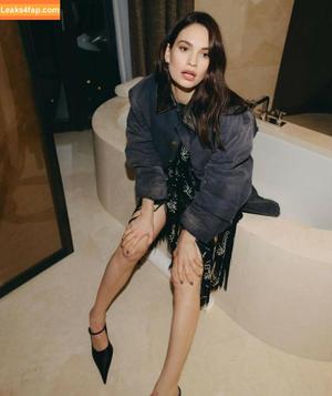 Lily James photo #0590