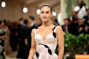 Lily James photo #0635