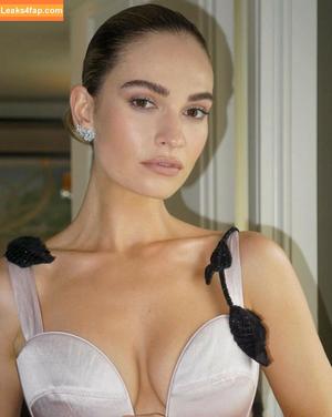 Lily James photo #0652